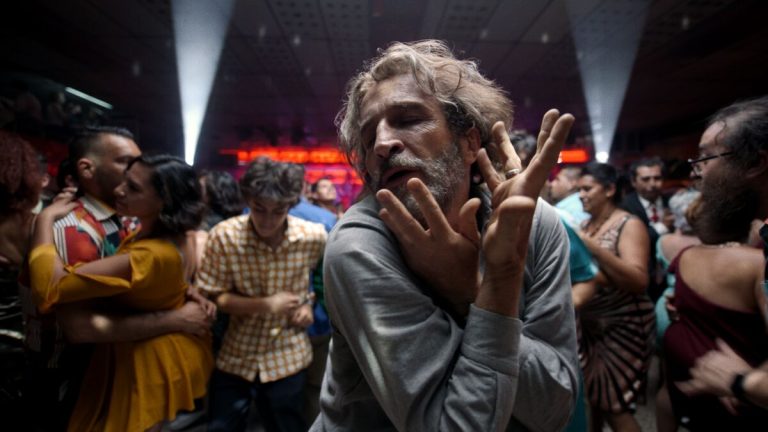 Bardo, False Chronicle of a Handful of Truths (2022): A Visual Feast on Humanity’s Unsolvable Problems