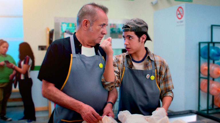 Have a Nice Day! (2023) Movie Review: A Standard Buddy-Film Structure Elevated By An Amusing Narration