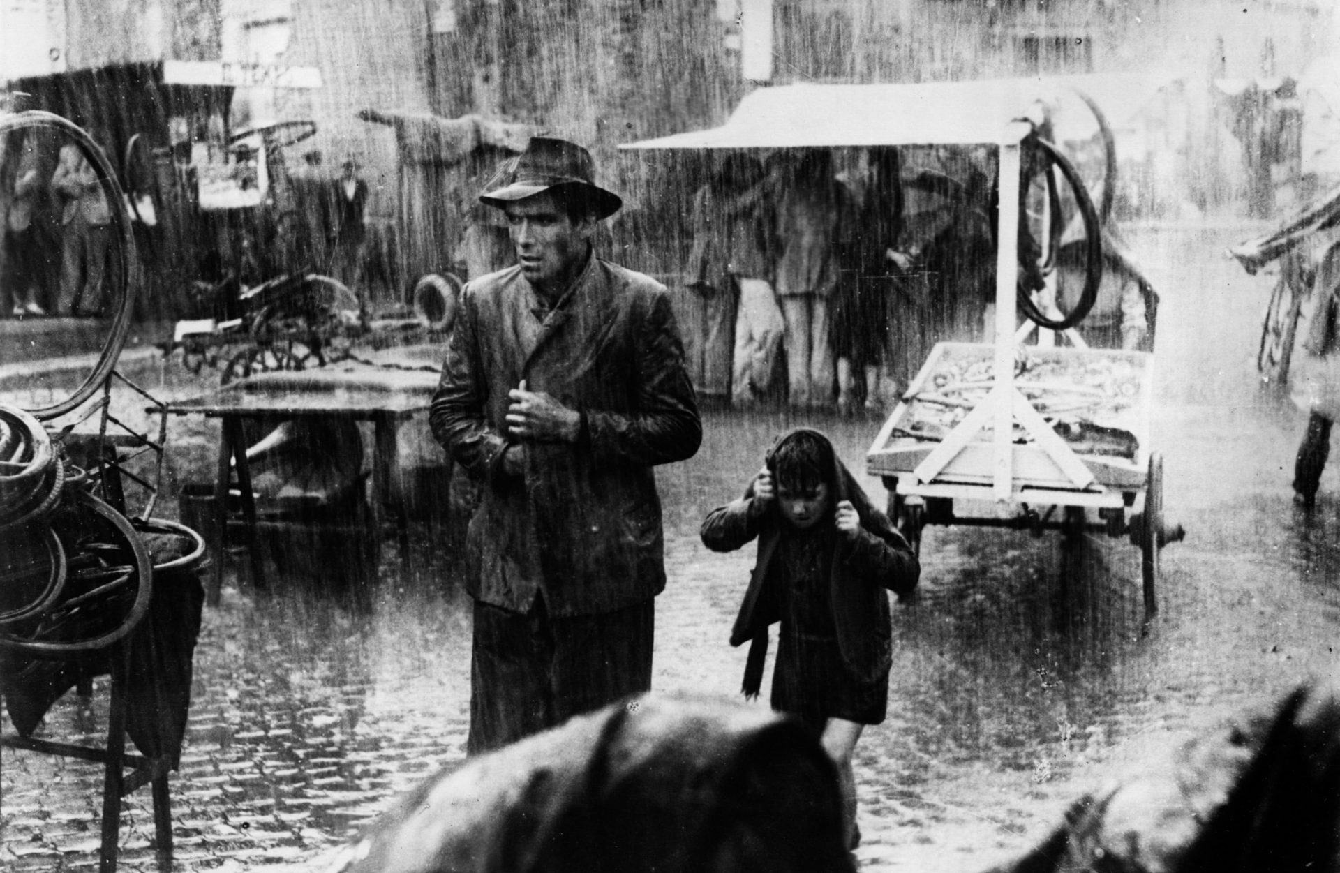 Bicycle Thieves (1948)