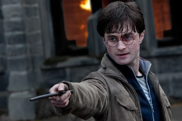 10 Interesting Harry Potter Theories about the Hogwarts School of Witchcraft and Wizardry That Somehow Make Sense