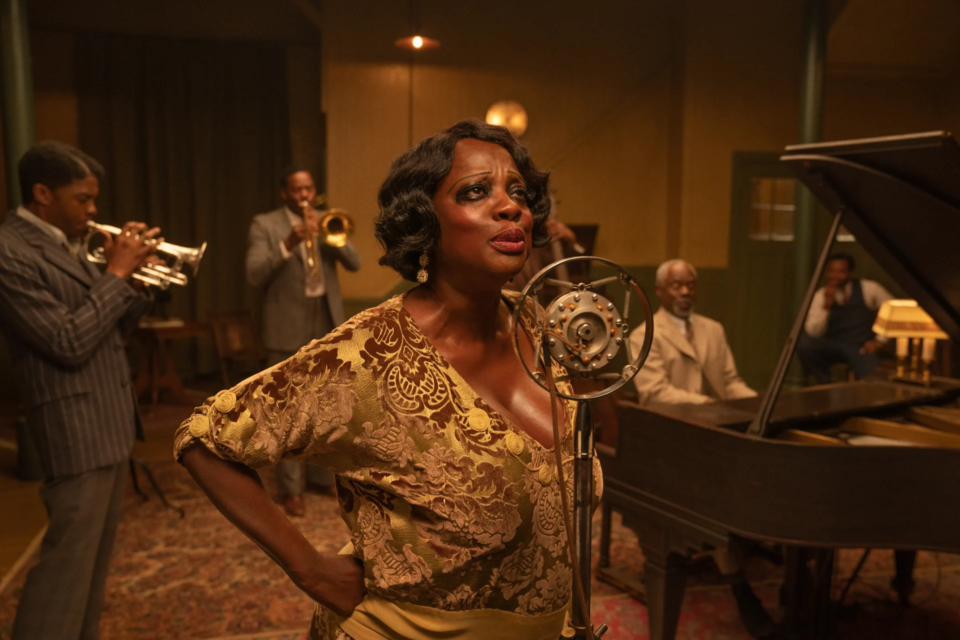 Viola Davis & Chadwick Aaron Boseman in Ma Rainey's Black Bottom (2020)