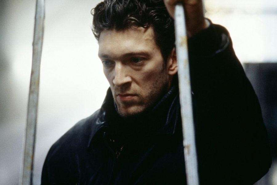 Max Kerkerian - The Crimson Rivers (2000) Vincent Cassel