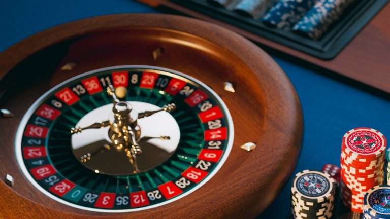 How to Play Online Casino Games Safely?