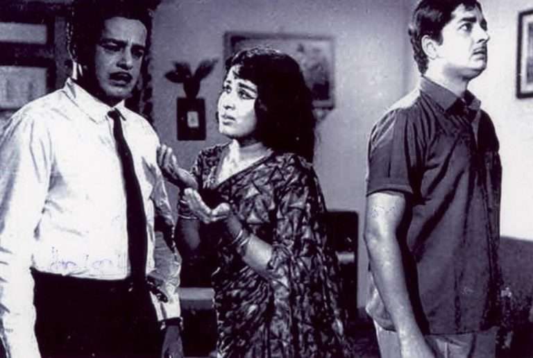 Seeing Beyond the Sores: Unmasking Leprosy in the Malayalam Films Ashwamedham and Sarasayya 