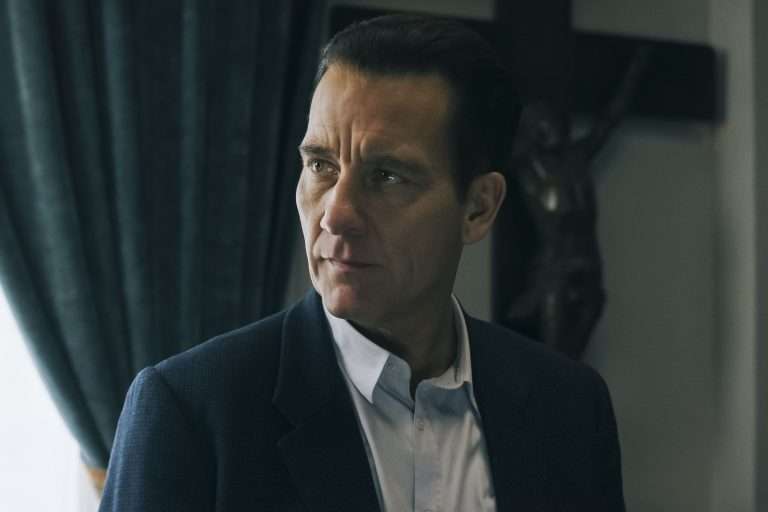 Monsieur Spade Episode 1: Recap & Ending Explained – Is Teresa Lying to Spade?
