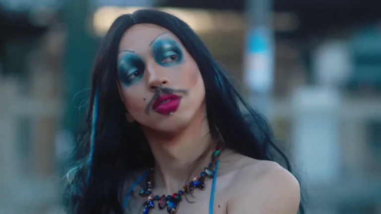 Avant-Drag! (2024) ‘IFFR’ Documentary Review: In Athens, Glitter is Witty, Sticky, and Incessant