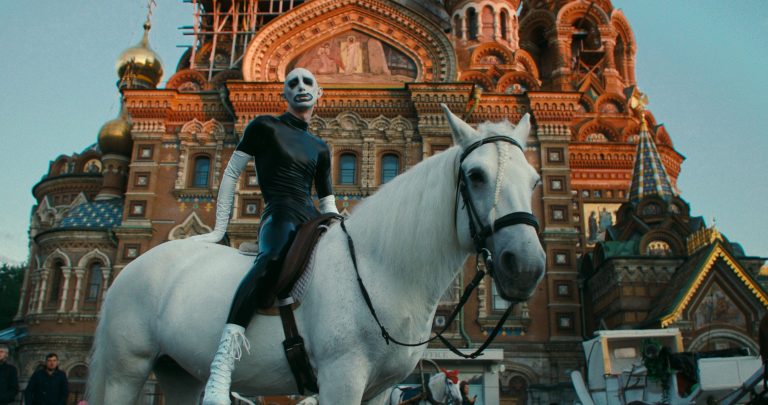 Queendom (2024) ‘DocPoint Film Festival’ Movie Review: Blistering Portrait of Transness in Russia