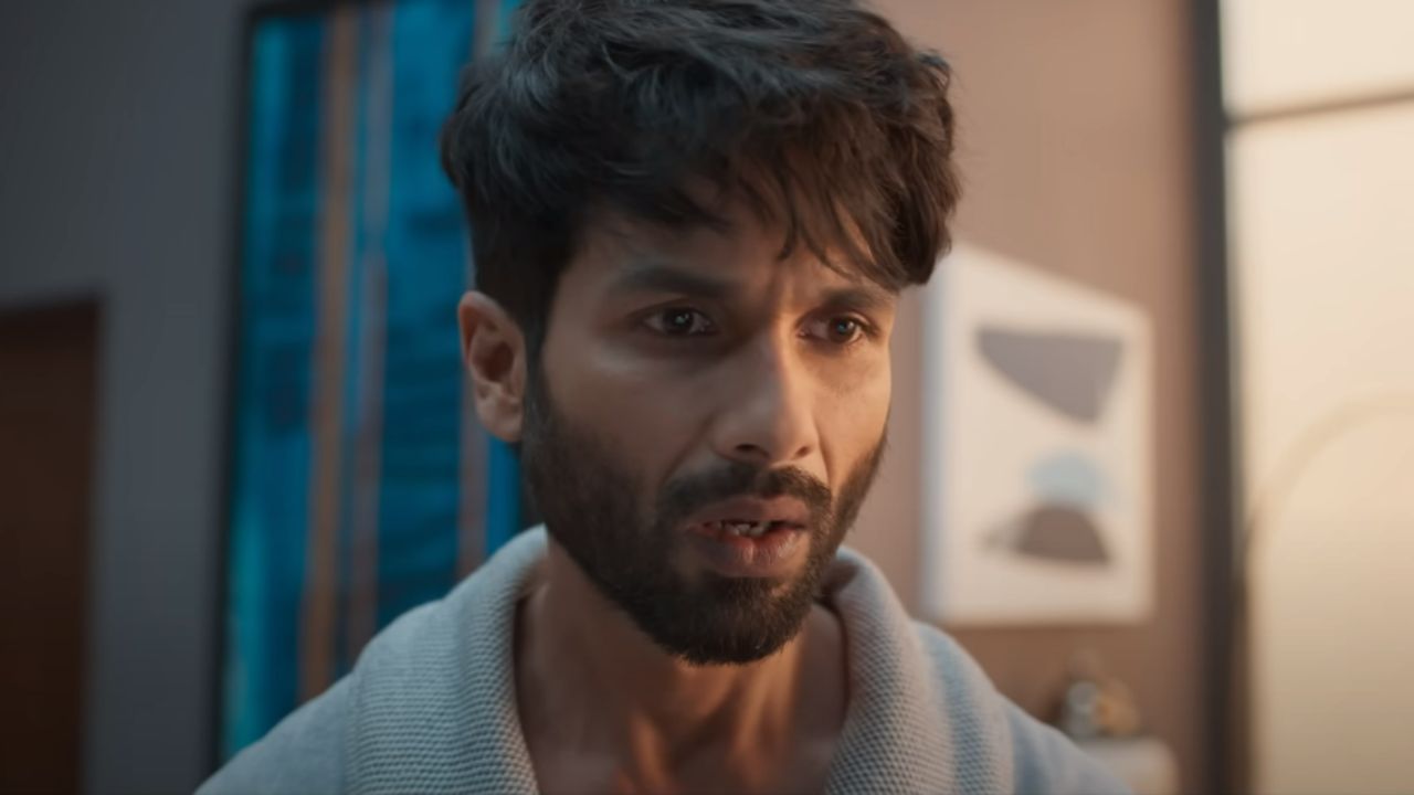 A still from Teri Baaton Mein Aisa Uljha Jiya (2024). 