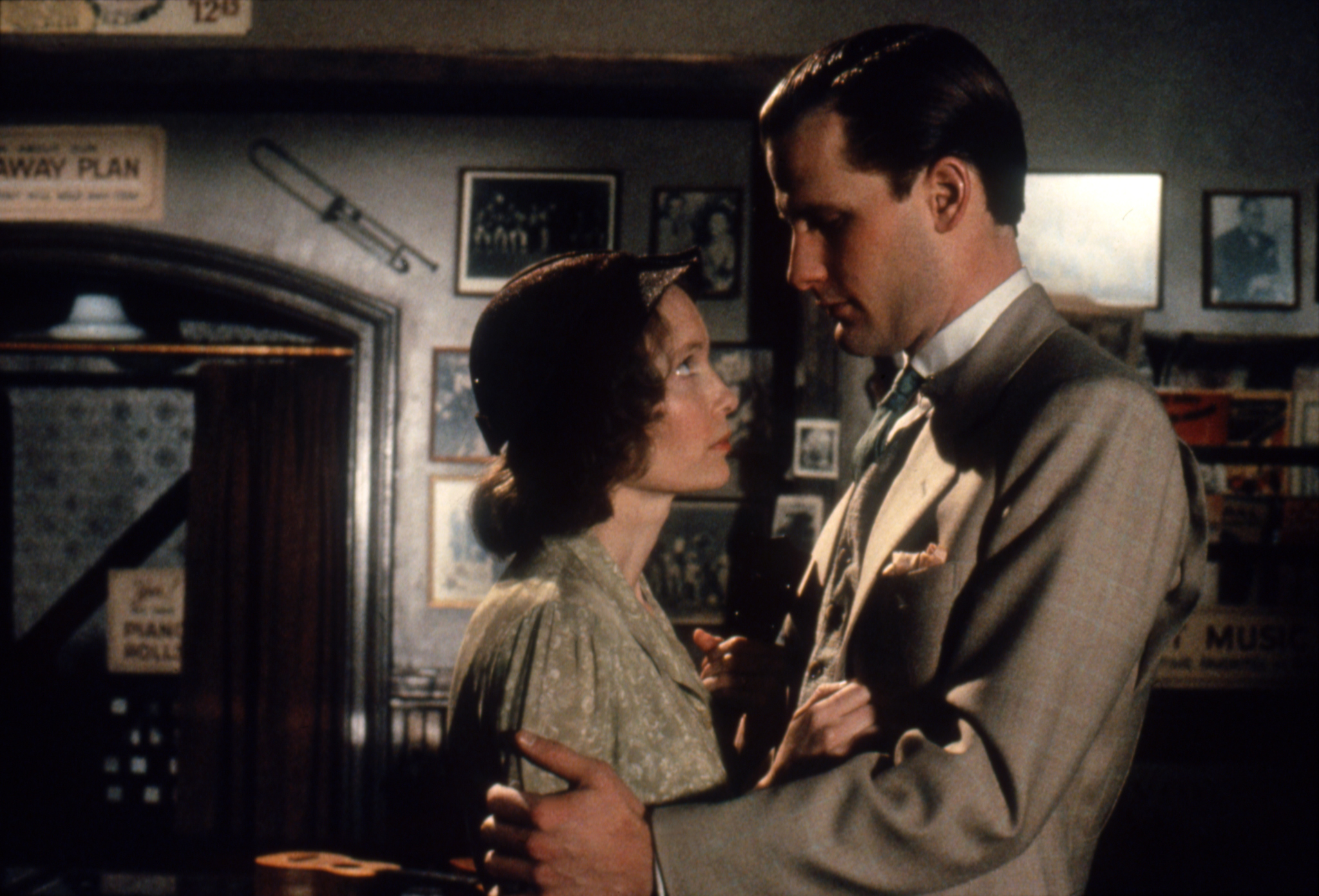 The Purple Rose of Cairo (1985)