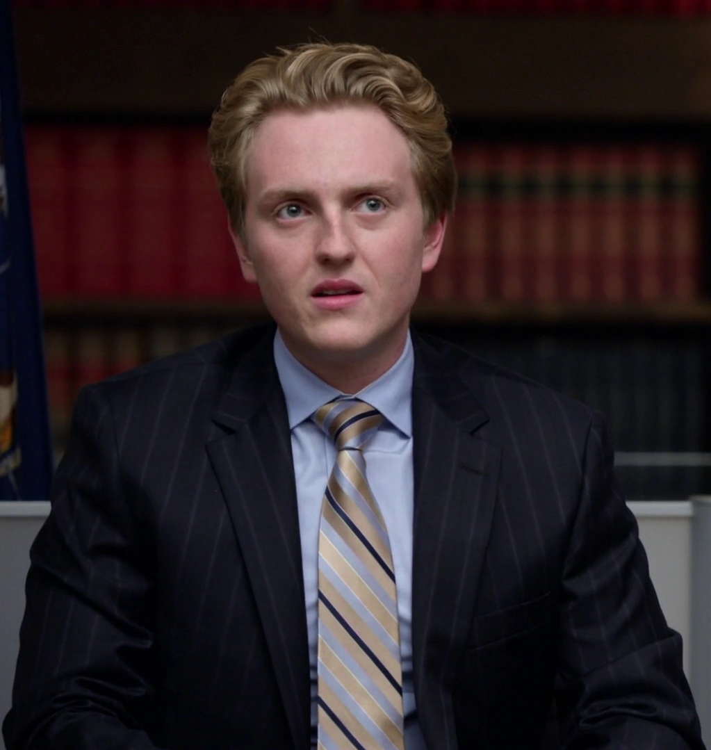 Suits Cast & Characters: Max Toppling as Harold Gunderson