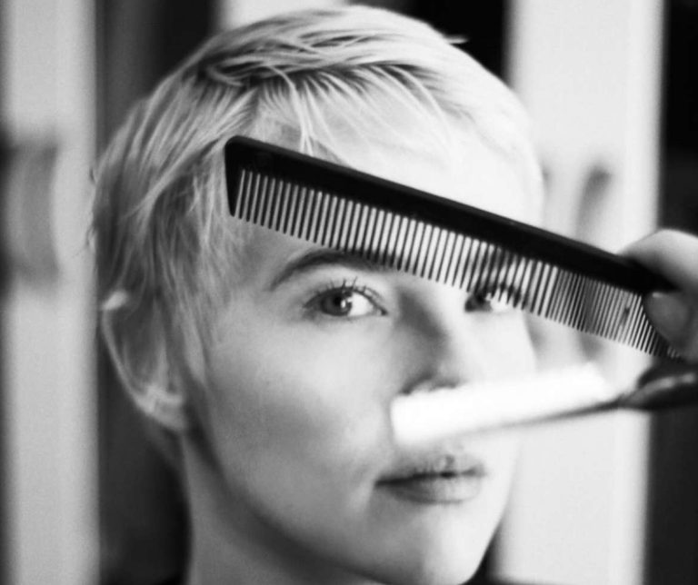 Zoey Deutch to Portray Jean Seberg in Linklater’s Film on the French New Wave