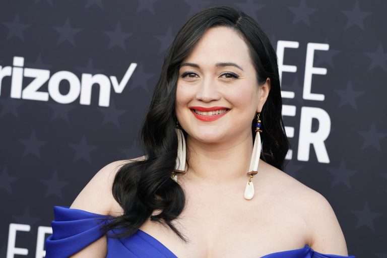Lily Gladstone and Kelly Marie Tran Cast as a Couple in ‘The Wedding Banquet’ Remake