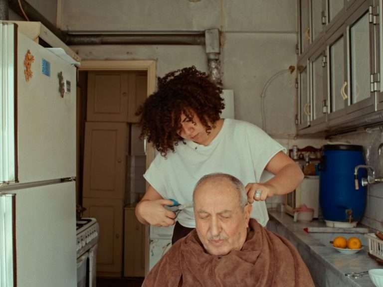 We Are Inside (2024) ‘Visions du Reel’ Review: Sensitively Probes a Father-Daughter Bond