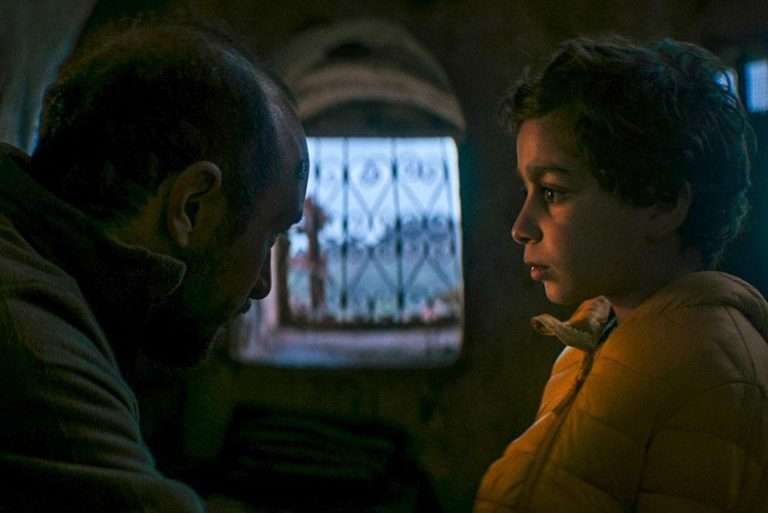 Behind the Mountains (2023) ‘MIFF’ Movie Review: An Idiosyncratic Project That’s Perfect for the Festivals