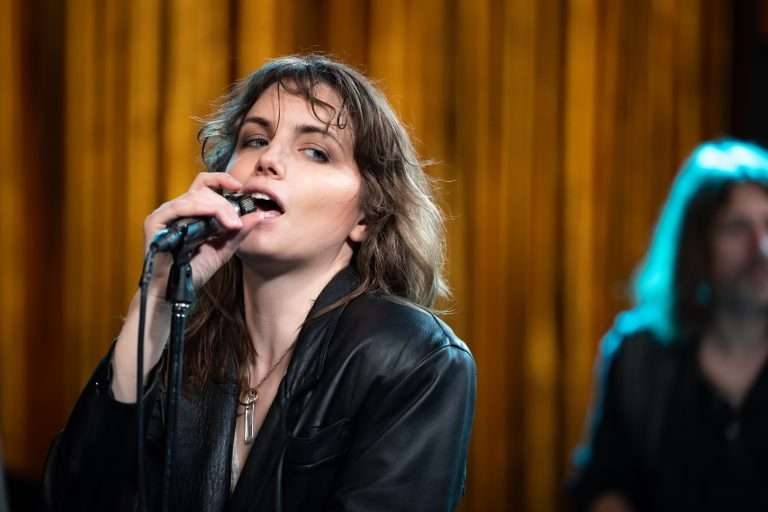 Beautiful Rebel (2024) Movie Review: Biopic about Italian Rock Star Gianna Nannini Is the Farthest from Being Rebellious