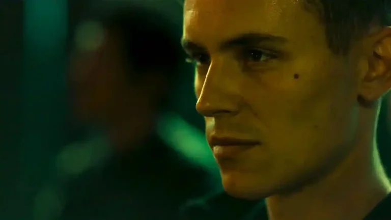 The Courier (El correo, 2024) Movie Review & Ending Explained: Will Ivan be Arrested?