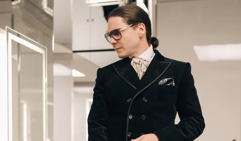 Becoming Karl Lagerfeld (Miniseries) Review, Recap & Ending Explained: Does Lagerfeld Finally Attain the Glory He Had Desired?