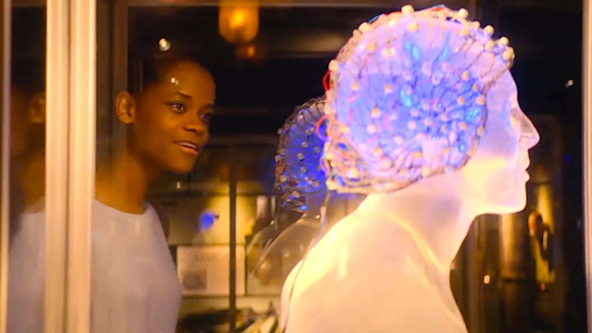 Black Mirror (Season 4) Episode 6 "Black Museum" 