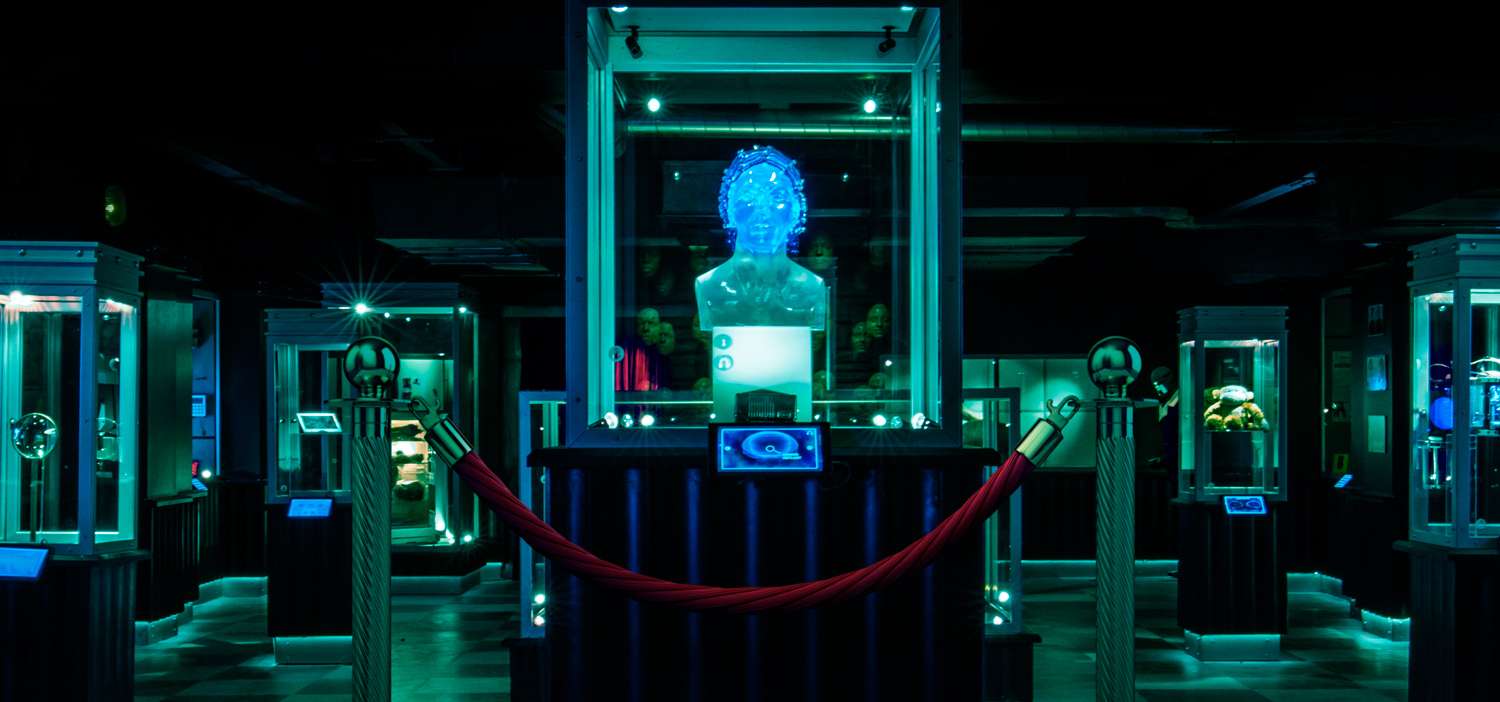 Black Mirror (Season 4) Episode 6 "Black Museum" Recap & Ending Explained
