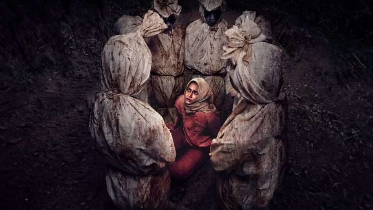 The Corpse Washer (Pemandi Jenazah, 2024) Movie Ending Explained: Why does Lela Try to Protect Rika?