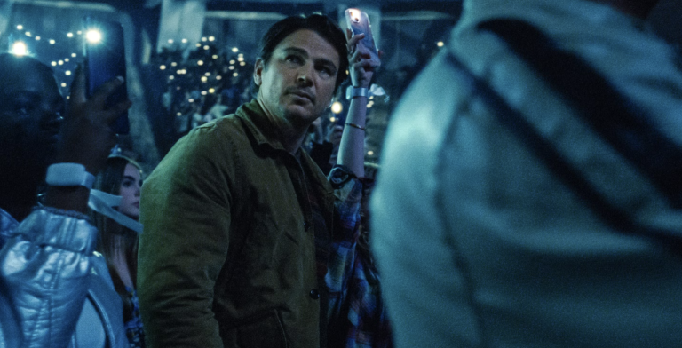 Trap (2024) Movie Review: An Airtight Thriller Suffocated By Shyamalan’s Lack of Focus