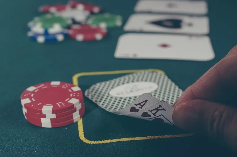 Discovering Online Casinos with Relaxed KYC Requirements