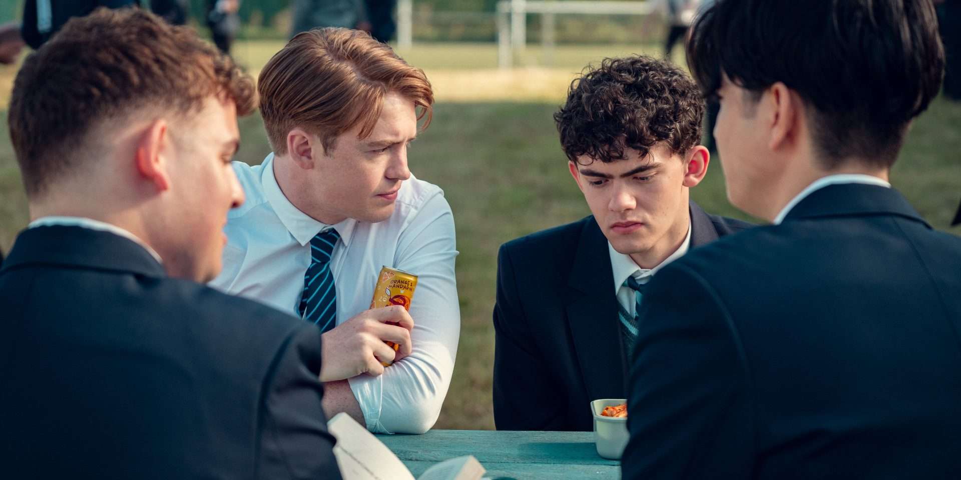 A still from Heartstopper Season 3, Episode 4. 