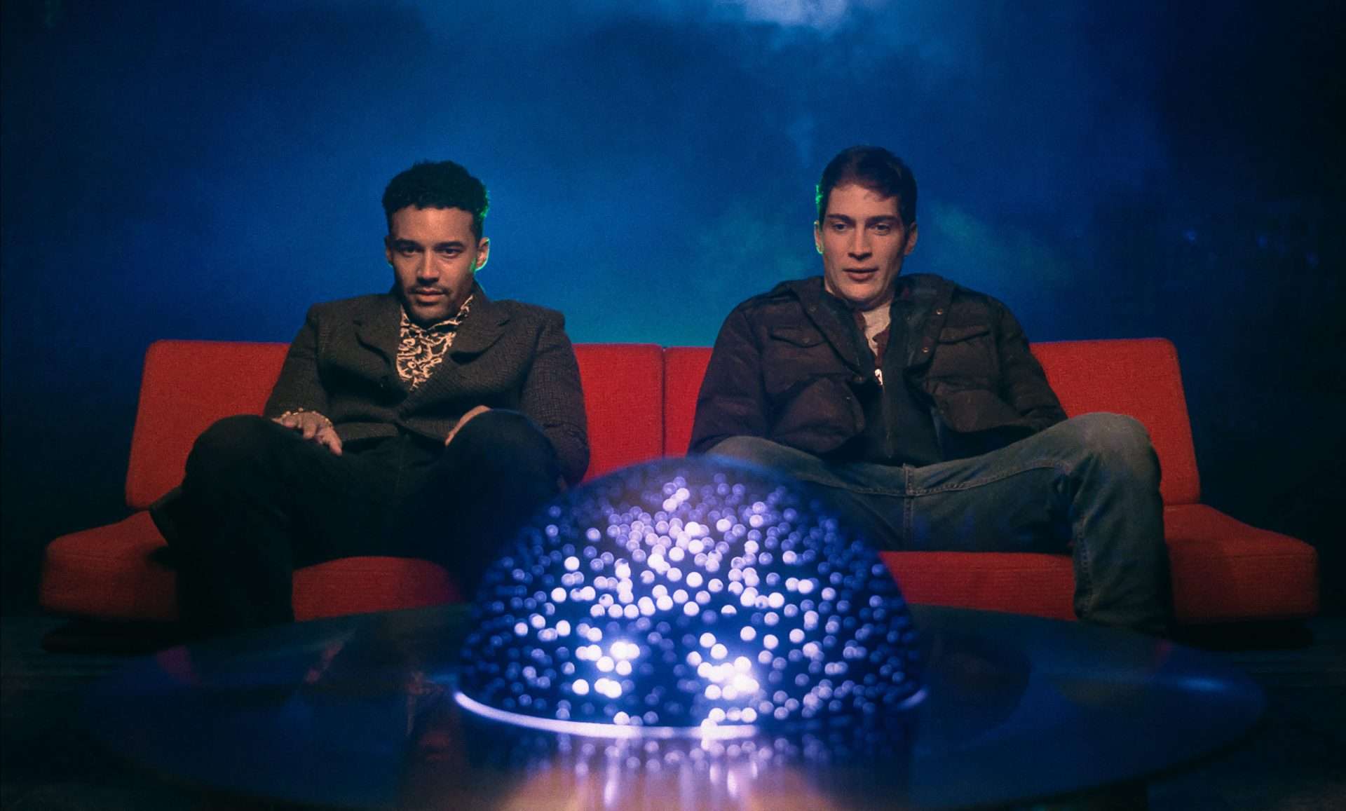 It's What's Inside 2024. (L to R) Devon Terrell as Reuben and James Morosini as Cyrus in It's What's Inside. Cr. Courtesy of Netflix
