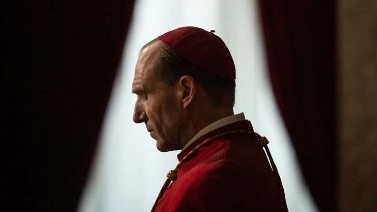 Conclave (2024) Movie Ending Explained: How Does Benitez’s Secret Shape the Ending of ‘Conclave’?