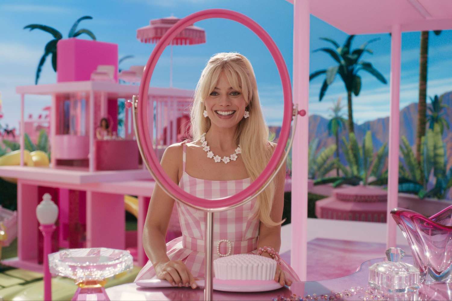 Barbie (2023)  10 Best Comedy Movies to Watch on Netflix 