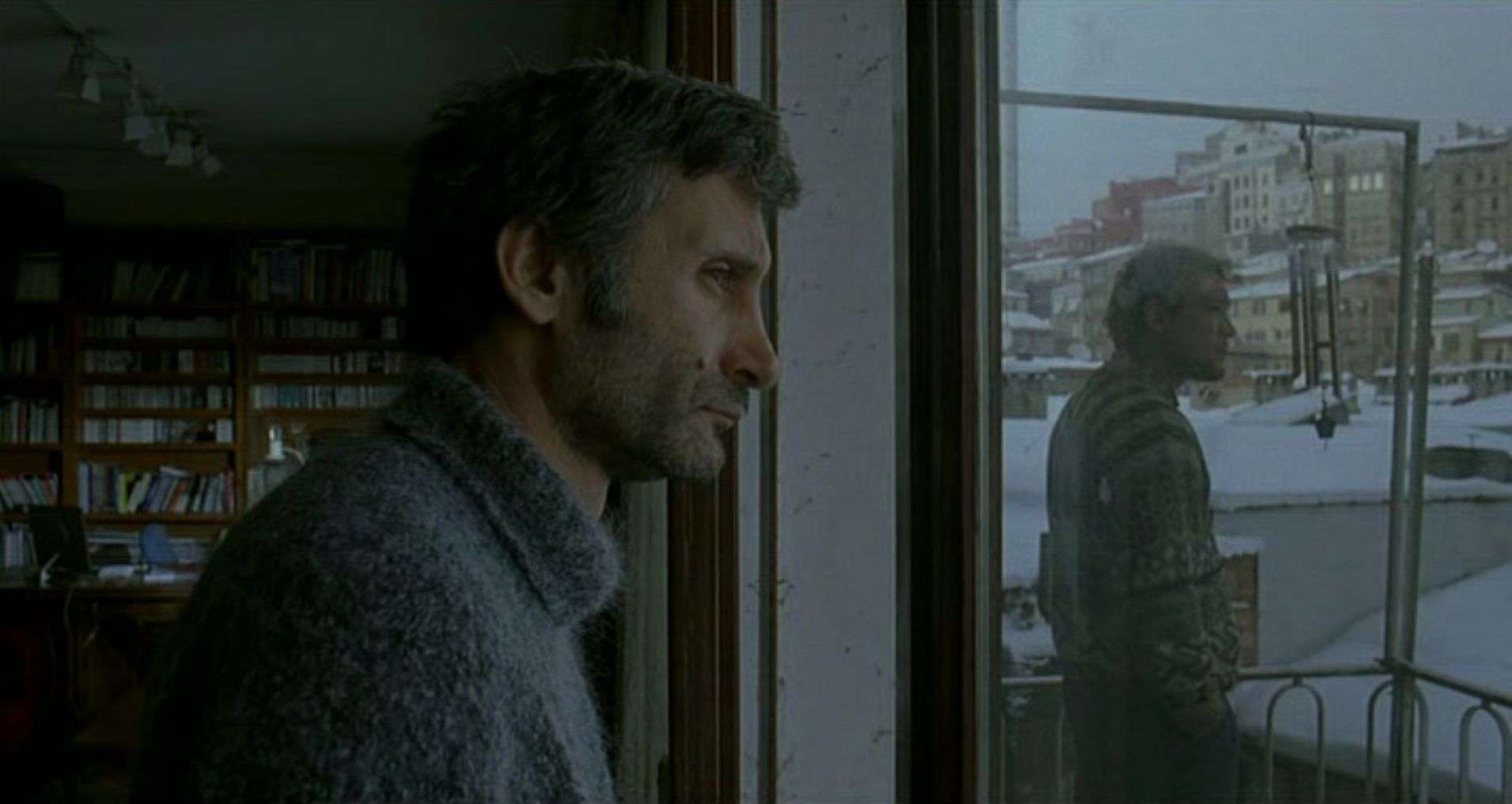 Uzak (Distant, 2002)