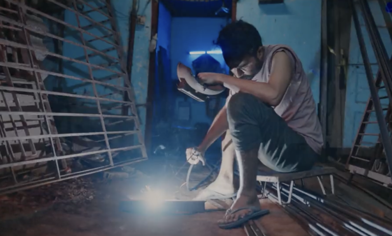 Taarikh (2024) ‘PIFF’ Movie Review: A Search for Human Connection in a World That’s Determined to be Indifferent and Forgetful