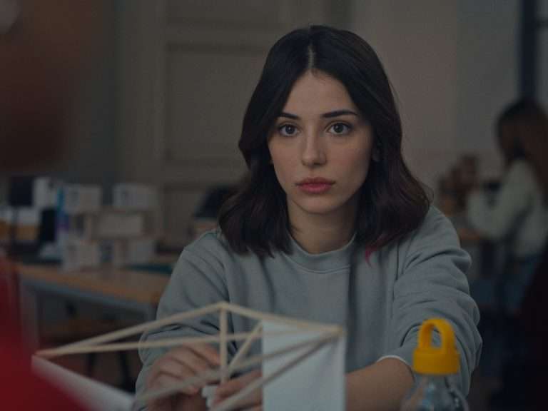 Istanbul Encyclopedia (Netflix TV Mini Series, Istanbul Ansiklopedisi – 2025) Recap & Ending Explained: How Did the City Itself Shape Zehra’s Identities?