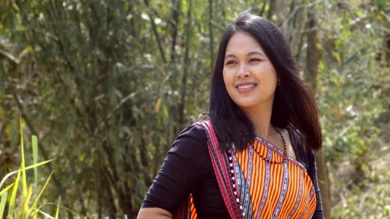 Mirbeen (2023) Movie Review: Women, Conflict, and Idealism