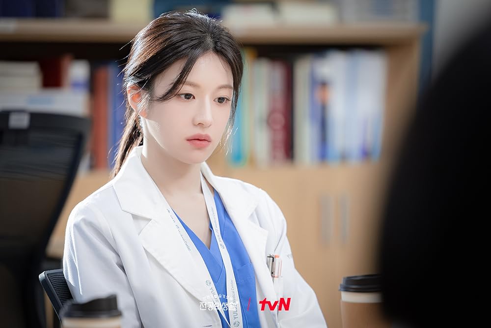 Resident Playbook (Eonjenganeun seulgiroul jeongonguisaenghwal, TV Series 2025)