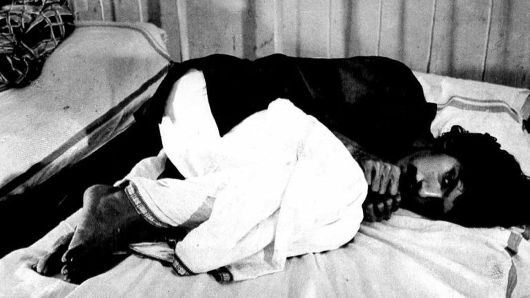 The Pain of Silent Departures and the Turmoil That Lingers Within: Thoughts on G.Aravindhan’s Pokkuveyil (1982, Twilight)