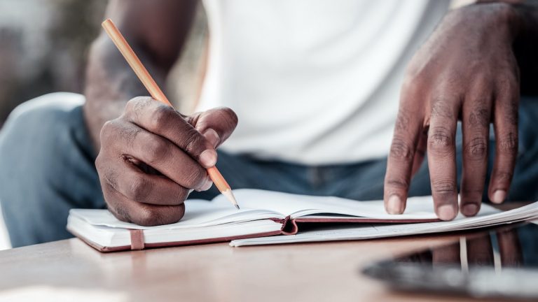 How to Write a Movie Review: Why Writing Services Are a Student’s Secret Weapon
