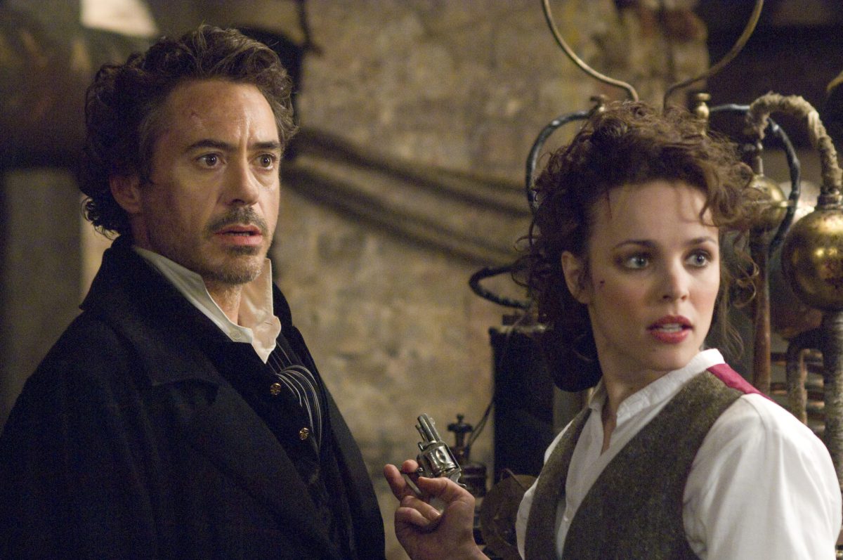 RDJ and Rachel McAdams in Sherlock Holmes (2009)