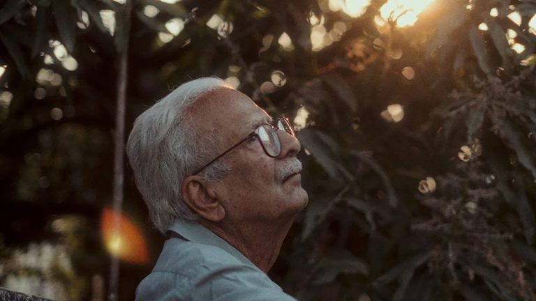 Chaar Phool Hai Aur Duniya Hai (2024)