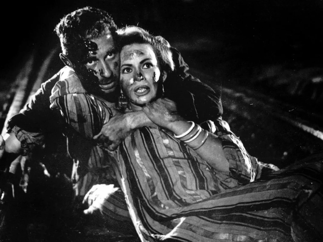 Who Creates the Monster? Psycho, Cairo Station, and the Violence We Refuse to See - hof 3