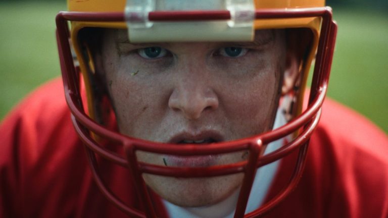 All Is Fine in ’89 (2026) Movie Review: A tonally messy 80s throwback that works as a bleak reworking of John Hughes’ cinema