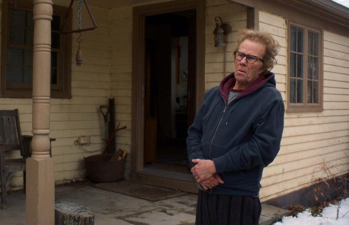 How ‘Father Mother Sister Brother’ Finds Intimacy in Distance