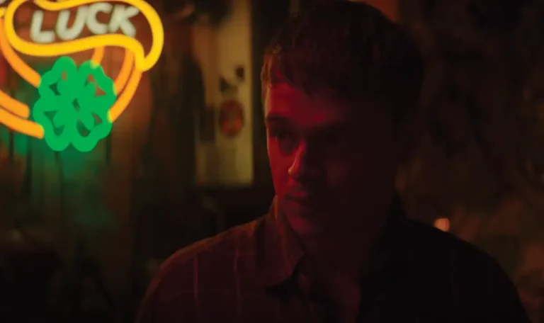 Lunar Sway (2026) Movie Review: A Meandering, Lynchian Portrait of Youthful Disconnection 