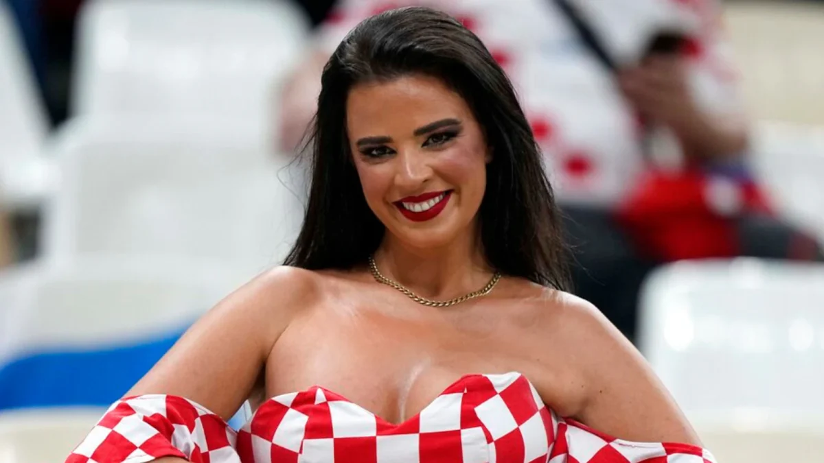 ivana knoll hot